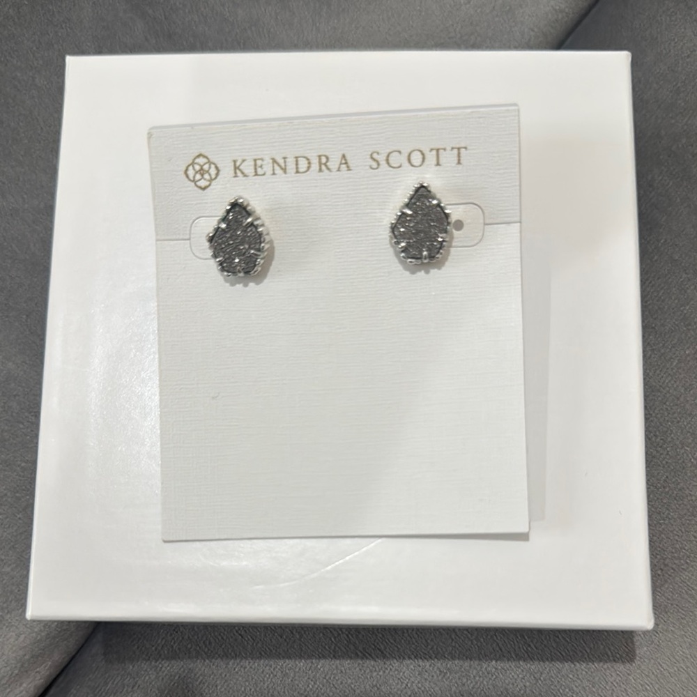 Kendra Scott Tessa Framed Stud Earrings